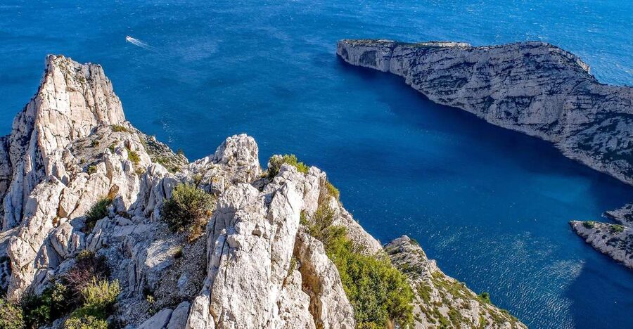 From Marseille: Calanques National Park Guided Hike - Getting to the 8:55 meeting point at Luminy without wasting your morning