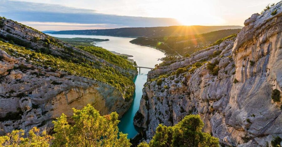 From Nice: Gorges du Verdon Guided Tour - A 10-hour Alps-to-lake change of pace from Nice