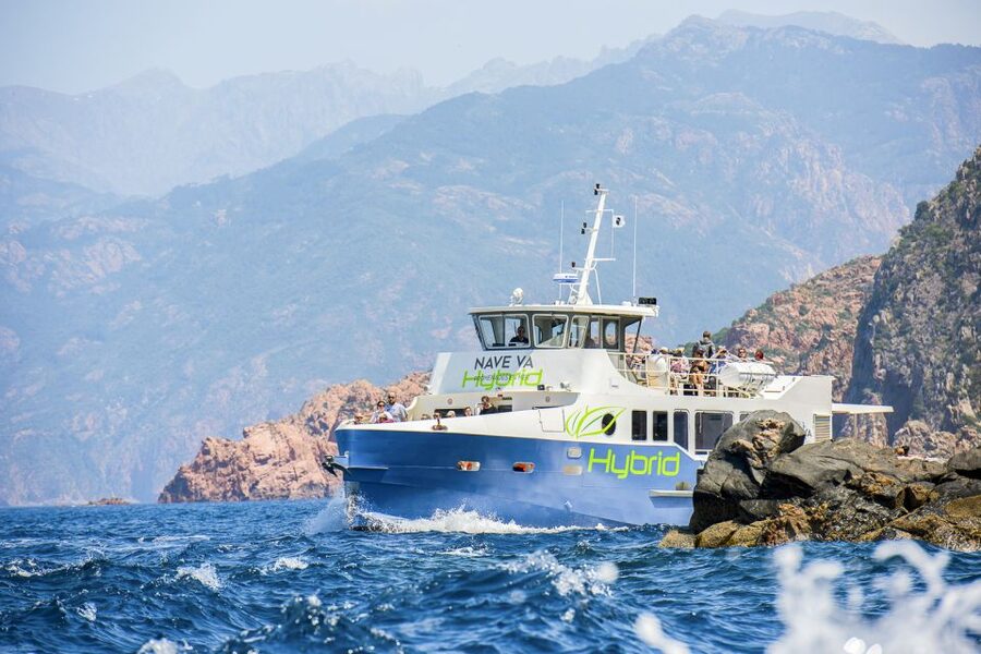 From Ota: Scandola Nature Reserve Eco-Friendly Boat Tour - Language and Wildlife Etiquette: How to Get the Most Out of the Commentary