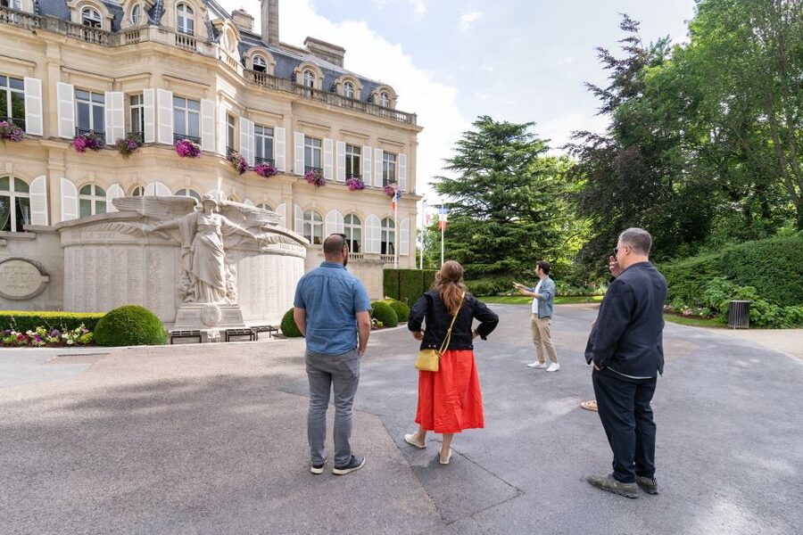 From Paris: Day Trip to Champagne with 8 Tastings & Lunch - Lunch paired with Champagne at a real grower or restaurant