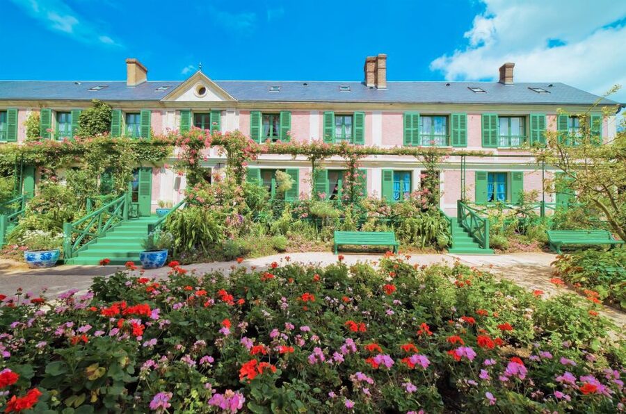 From Paris: Day Trip to Giverny & Versailles with Lunch - Should You Book This Paris Day Trip to Giverny and Versailles?