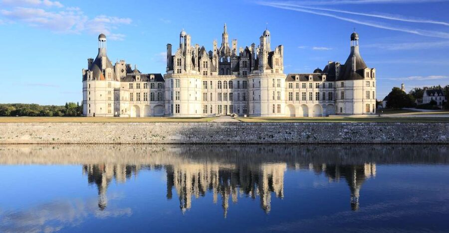 From Paris: Full-Day Loire Valley Chateaux Tour - Chenonceau on the Cher River: the fairy-tale château shaped by women