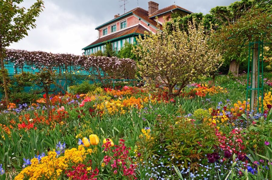 From Paris: Giverny and Versailles Palace Guided Day Trip - Price and value: is $163 worth it?
