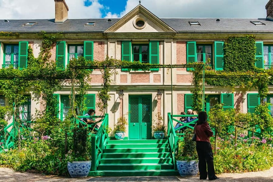 From Paris: Giverny, Monet’s House, & Gardens Half-Day Trip - Fondation Claude Monet: the quick orientation that makes the house make sense