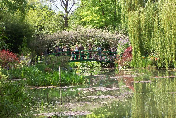 From Paris: Monet Gardens & Giverny Bike Tour with Picnic Stop - The Paris-to-Giverny Day Plan, in Real-Life Terms