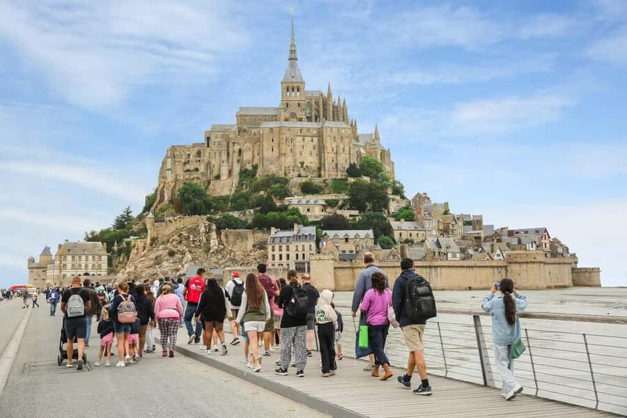 From Paris: Mont Saint-Michel Tour with Hotel Pickup Service - Paris Pickup to Mont Saint-Michel Road Trip: Why the Timing Works