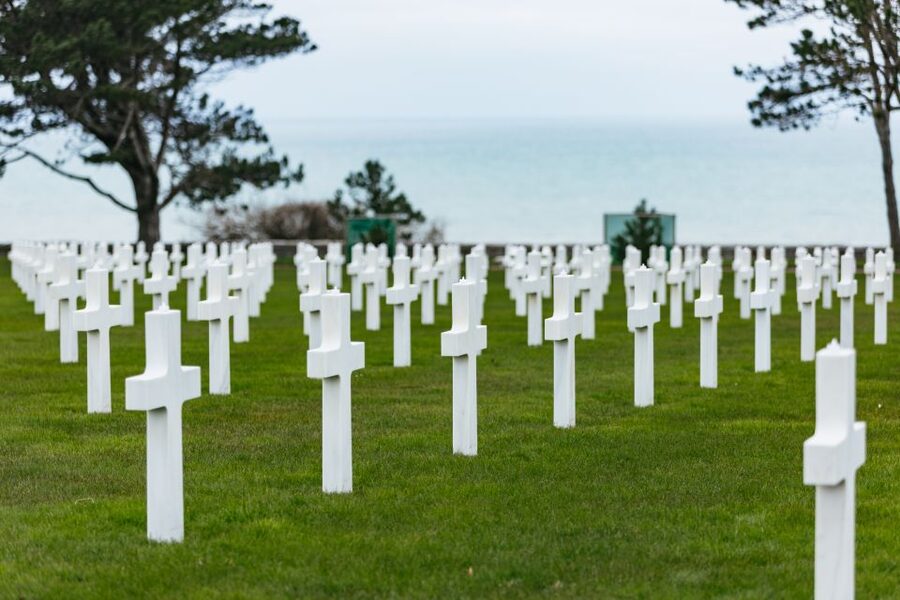 From Paris: Normandy D-Day Landing Beaches Full-Day Tour - From Paris to Normandy: the 12-hour rhythm you should plan for