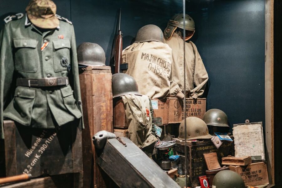 From Paris: Normandy D-Day Landing Beaches Full-Day Tour - Lunch, cider, and wine tasting: real food breaks, not dead time
