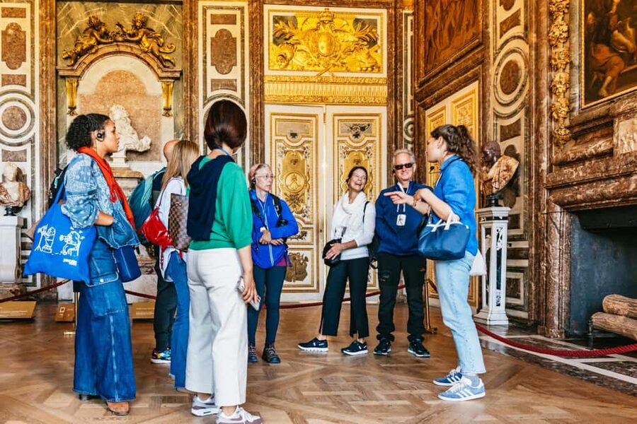 From Paris: Skip-the-Line Palace of Versailles Bike Tour - Market Stop and Cheese Tasting: How to Build a Great Picnic