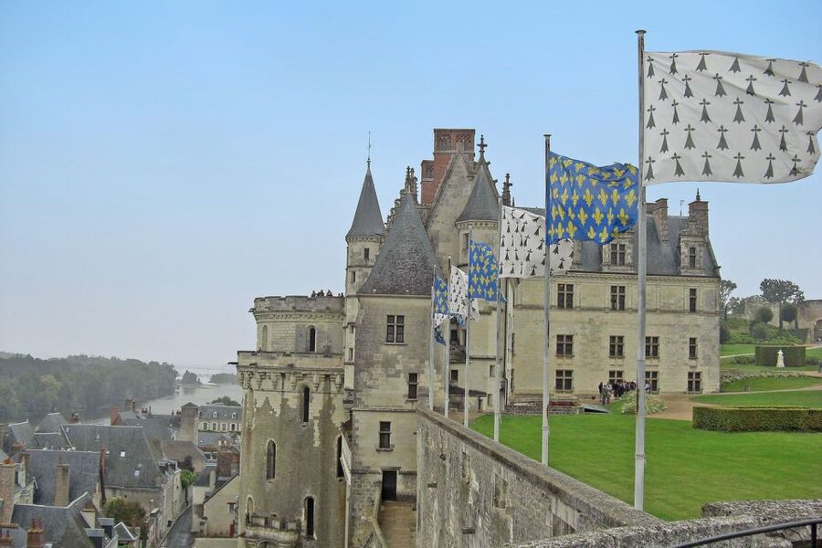 From Paris: Small-Group Loire Valley Castles Full-Day Tour - The Flow of the Day: Why It Feels Efficient, Not Relaxing