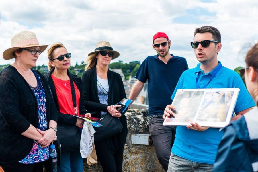 From Paris: Small-Group Loire Valley Castles Full-Day Tour - The Short Transfer Gap: Use It to Reset