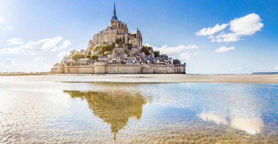 From Paris: Small-Group Mont St Michel Tour & Cider Tasting - Village time at Mont Saint-Michel: where your photos and feet matter