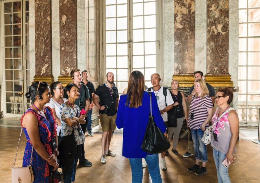 From Paris: Versailles Palace and Gardens Guided Day Trip - A few practical tips to make your four hours feel longer