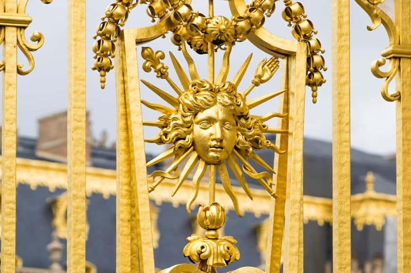 From Paris: Versailles Palace Guided Tour with Bus Transfers - Full-Day Upgrade: Adding Giverny and Monet’s House