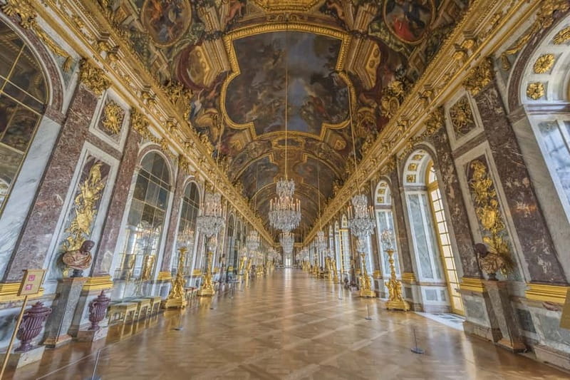 From Paris: Versailles Palace Guided Tour with Bus Transfers - Timing, Pacing, and the Most-Praised Guide Style