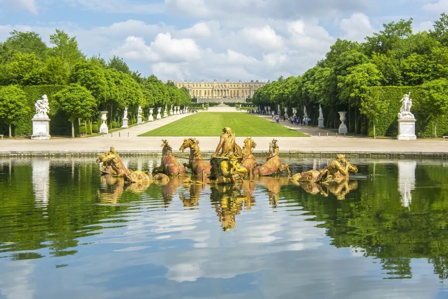 From Paris: Versailles Palace Self Guided & Gardens tickets - Crowds, Timing, and the Best Way to See Versailles in 4 Hours