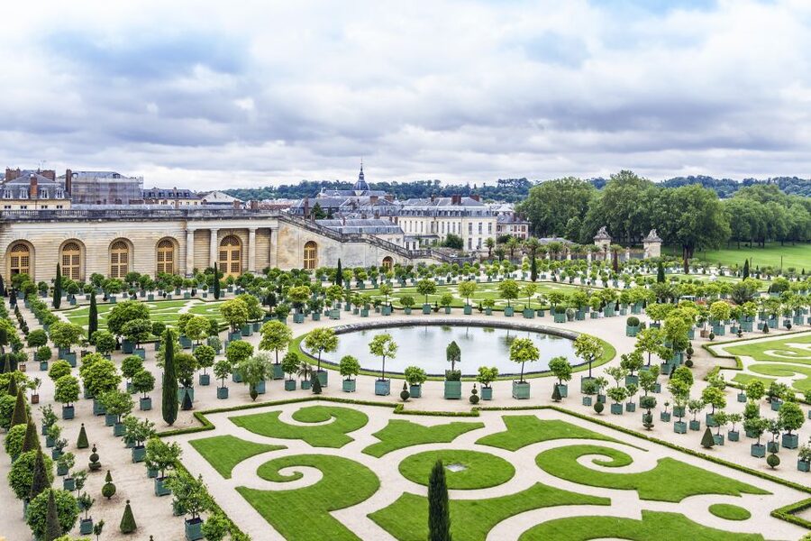 From Paris: Versailles Palace Small Group Half-Day Tour - Entering Versailles with skip-the-line tickets