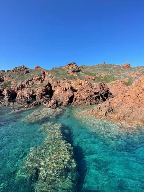 From Sagone/Cargèse: Piana, Scandola, Girolata Boat Tour - Girolata, the sea-only village stop and fortress views