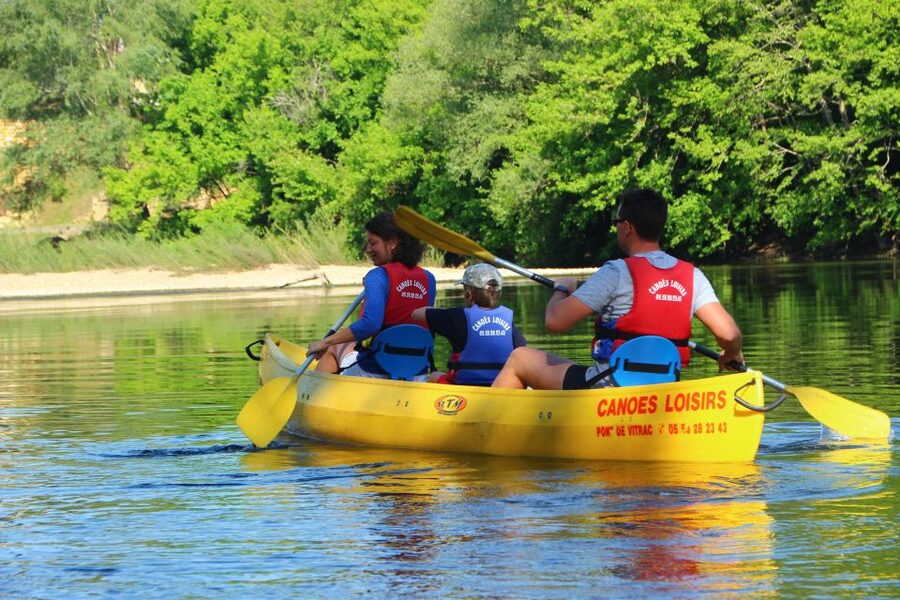 From Vitrac: Dordogne River Canoe Rental - Swimming and wildlife moments on the Dordogne