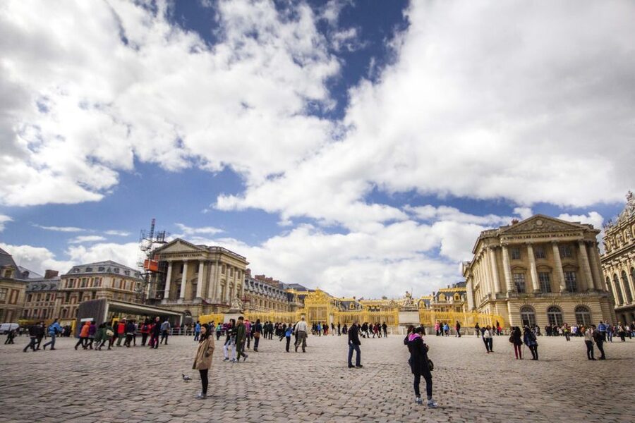 Gardens of Versailles Walking Tour & Palace Entry - Versailles, in 3 hours, why this format works