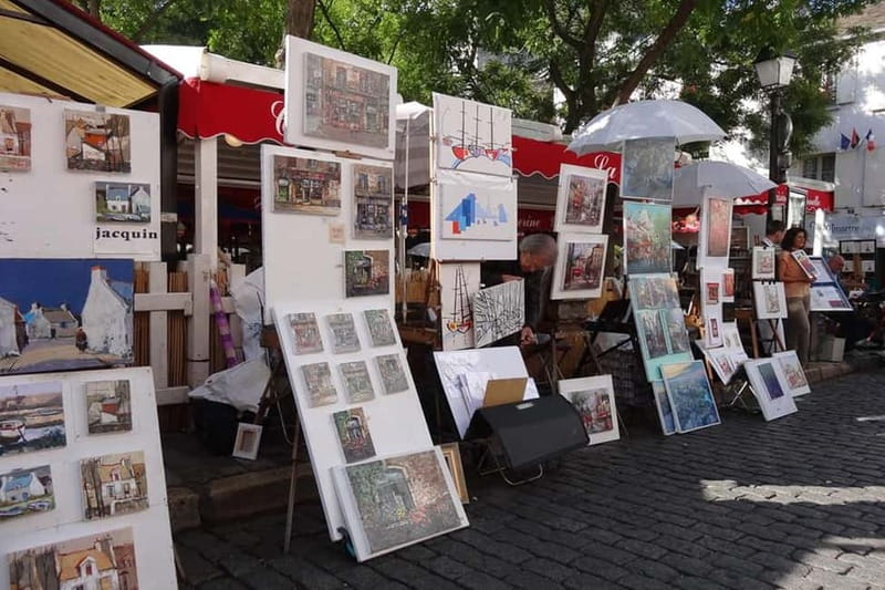 German private Walking Tour through Montmartre & Passages - Timing, walking comfort, and how to avoid losing time