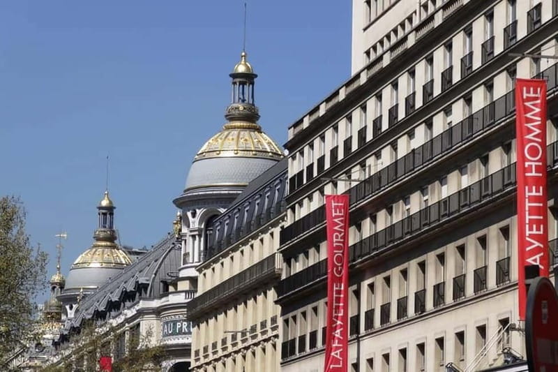 German private Walking Tour through Montmartre & Passages - Montmartre climb: Moulin Rouge, Sacré-Cœur, and the artists’ mindset