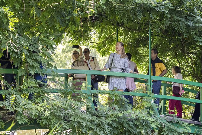 Giverny & Monet's House Audio Guided Half-day Tour from Paris - Free time at the property: how to avoid the rushed feeling