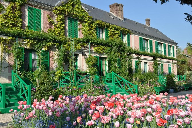 Giverny's House & Gardens plus Versailles Palace Day Trip with Lunch from Paris - Price and logistics: what you actually get for $387.31