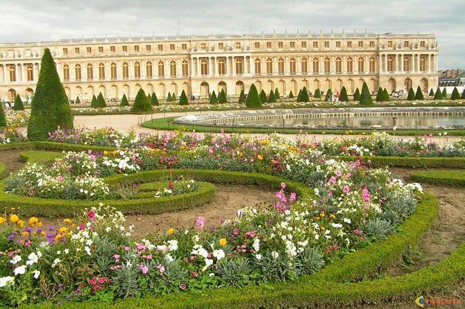 Giverny's House & Gardens plus Versailles Palace Day Trip with Lunch from Paris - Who should book, and who should skip this exact format