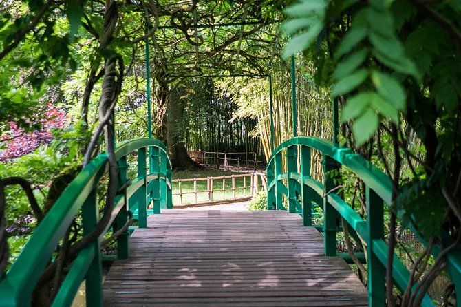 Giverny Small-Group Half Day Trip with Monet’s Gardens from Paris - Transportation, timing, and why small-group pacing matters in the real world