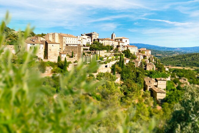 Gordes, Roussillon(+ Ochre Trail) & Fontaine de Vaucluse - Gordes: Perched Viewpoints, Village Alleys, and Market Time