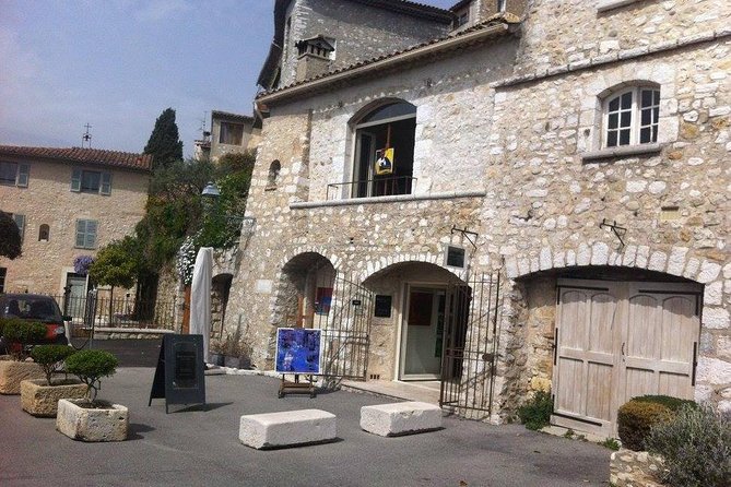 Grasse perfumery Fragonard, Gourdon, Tourettes Sur Loup, Saint Paul De Vence - Why this half-day perfume and hilltown route works