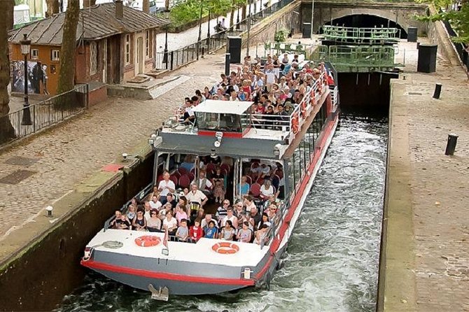 Guided Cruise The Old Paris on Canal Saint Martin - Getting the most out of your seats and timing