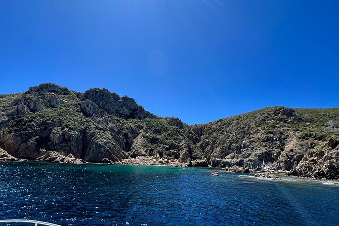 Half Day Private Yacht Charter on our Pershing 40 in Saint Tropez - Canoubiers (Billionaires Bay): swimming where the water looks unreal