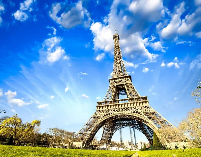 Highlights of Paris Bike Tour in English or Dutch - Why a 3-hour bike circuit beats trying to do it all alone