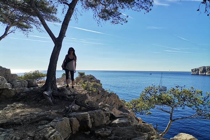 Hiking in the Calanques National park from Marseille - Getting started near Luminy, with the 9:45 meeting beat