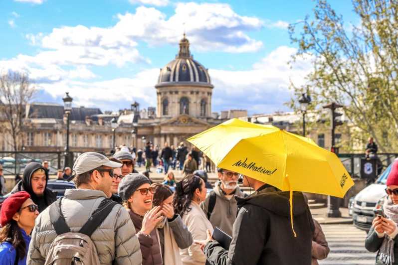 Historic Paris Walking Tour in English - Louvre stories: the palace, the museum, and why art theft became legend