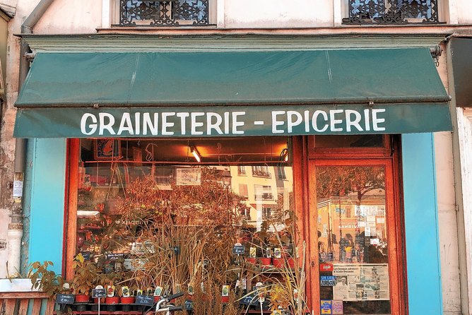 Historical Paris Walking Tour to Vibrant Food Market - The small-group format that changes everything