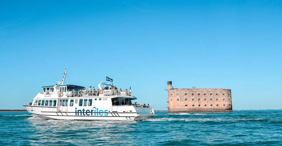 La Rochelle: Boat trip to Fort Boyard (2h00) - Key highlights to look for