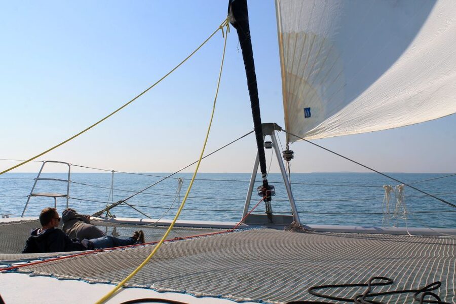 La Rochelle: Coastline Sailing Cruise - Charting the bay: Richelieu Tower, Les Minimes, and the end-of-the-world lighthouse