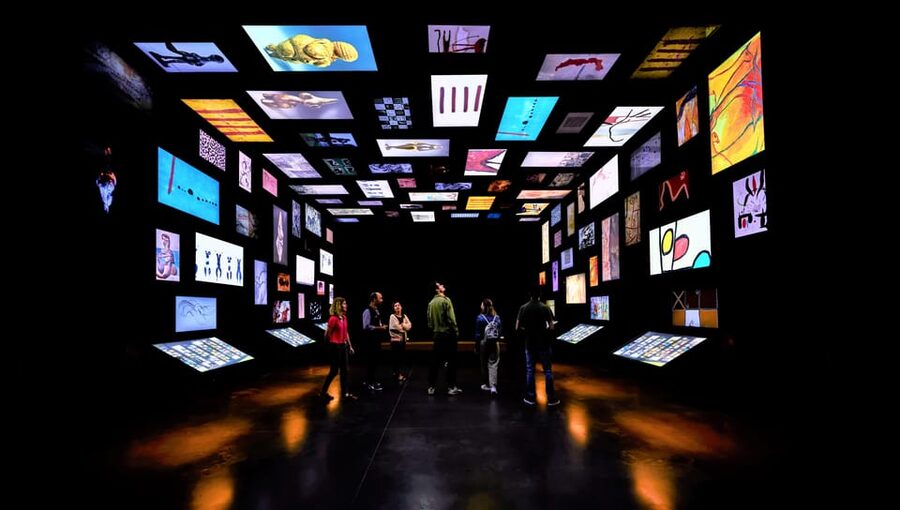 Lascaux IV: Full Replica Cave Experience Ticket - Check-in and lines: what to expect and how to reduce stress