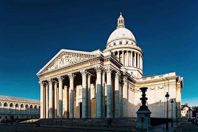 Latin Quarter Paris - Exclusive Guided Walking Tour - Shakespeare and Company and the Street Side of Paris Books