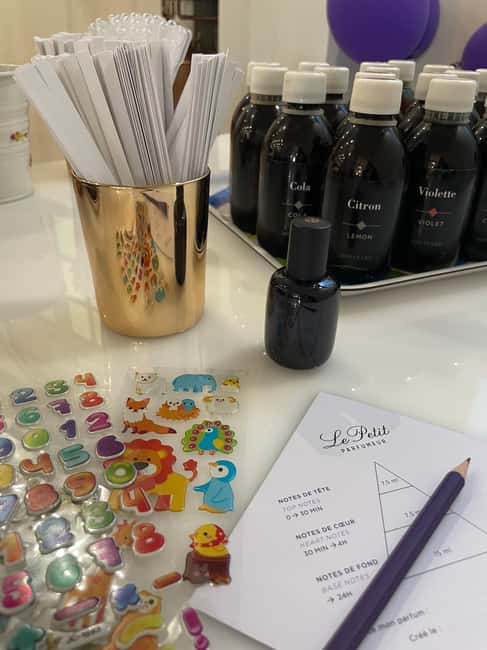 Le Petit Parfumeur: Perfume Creation Children in Grasse - A 30-minute perfume workshop designed for short attention spans