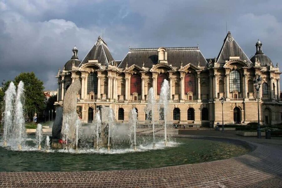 Lille : Vieux-Lille Walking Tour - Price and value: $41 for a private, focused orientation