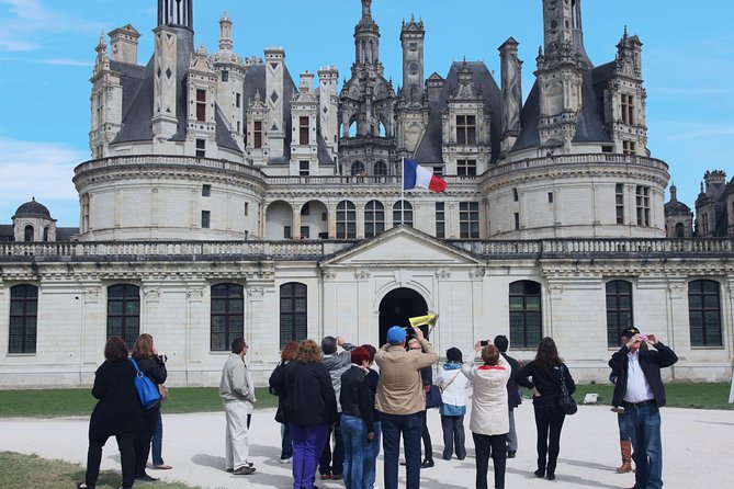 Loire Valley Castles Day Trip from Paris with Complementary Wine - Meeting at the Paris Catacombs and the 7:30 departure reality