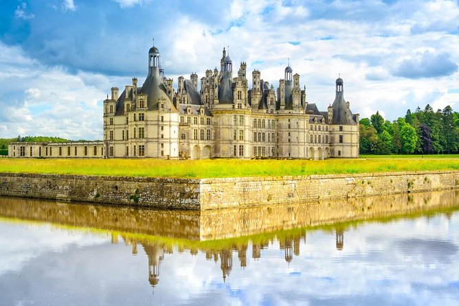 Loire Valley Castles Trip with Chenonceau and Chambord from Paris - Château de Chambord: why this one hits hard in a short visit