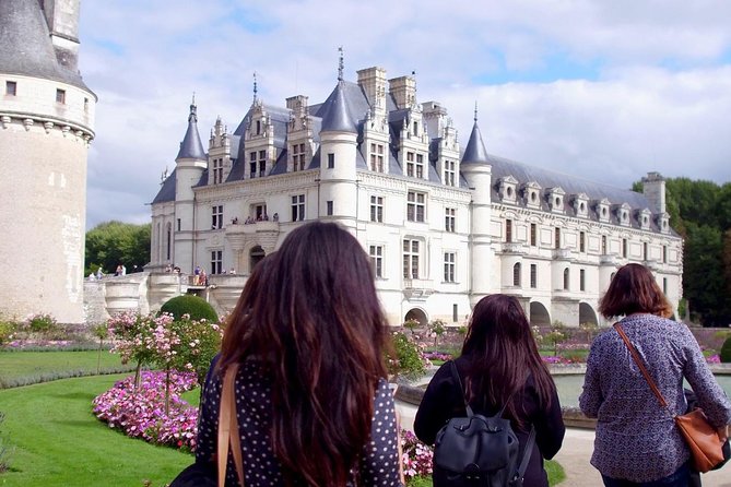 Loire Valley Day Tour Chambord and Chenonceau plus Lunch at a Private Castle - Villesavin Chateau Lunch at a Family-Owned Estate