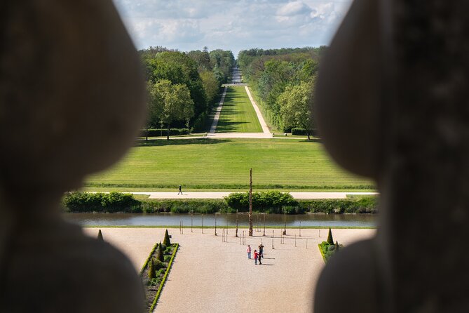 Loire Valley Tour Chambord and Chenonceau from Tours or Amboise - What you’re really paying for: value at $235.32 per person