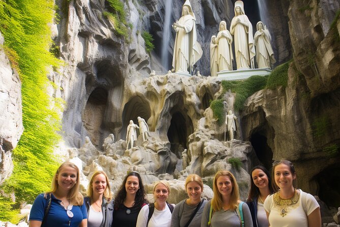 Lourdes, Guided Walking Tour in the Sanctuary - A two-hour loop through the Sanctuaire de Lourdes