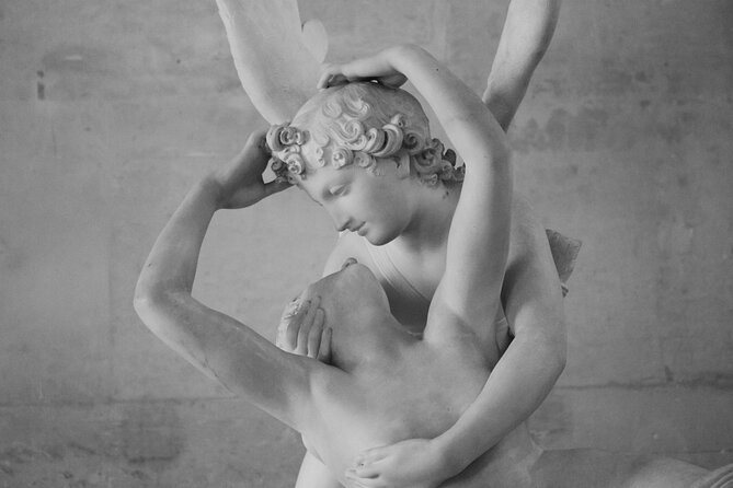Louvre Art and Mysteries: Guided Experience for 6-people Max - Meeting at 19 Pl. du Palais Royal, and how to not get stuck